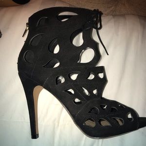 Aldo Size 8 black suede heels. Like new.